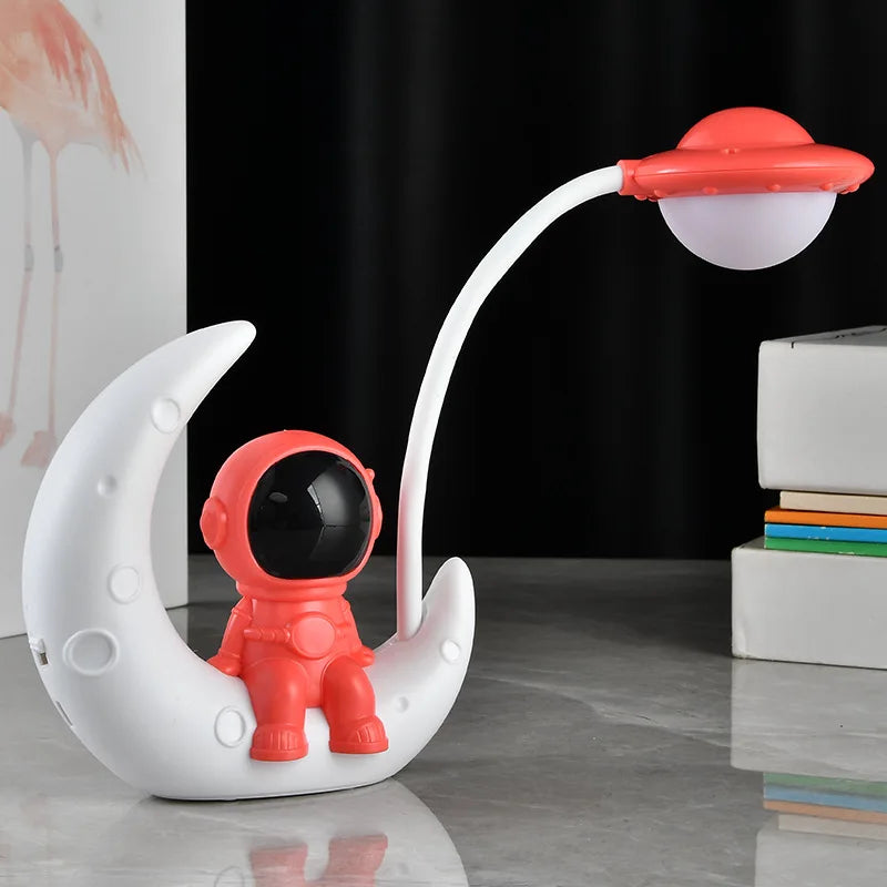 Creative Moon Astronaut Nightlight LED Table Reading Lamp Rechargeable Small Desk Lamp for Bedroom Decoration Study